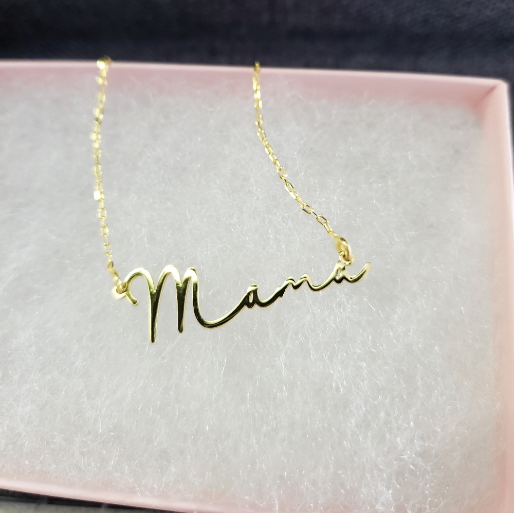 Mama Initial Necklace - Picture 6 of 9